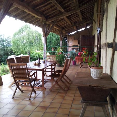 La Croix De Bois Bed & Breakfast Jayat ภายนอก รูปภาพ